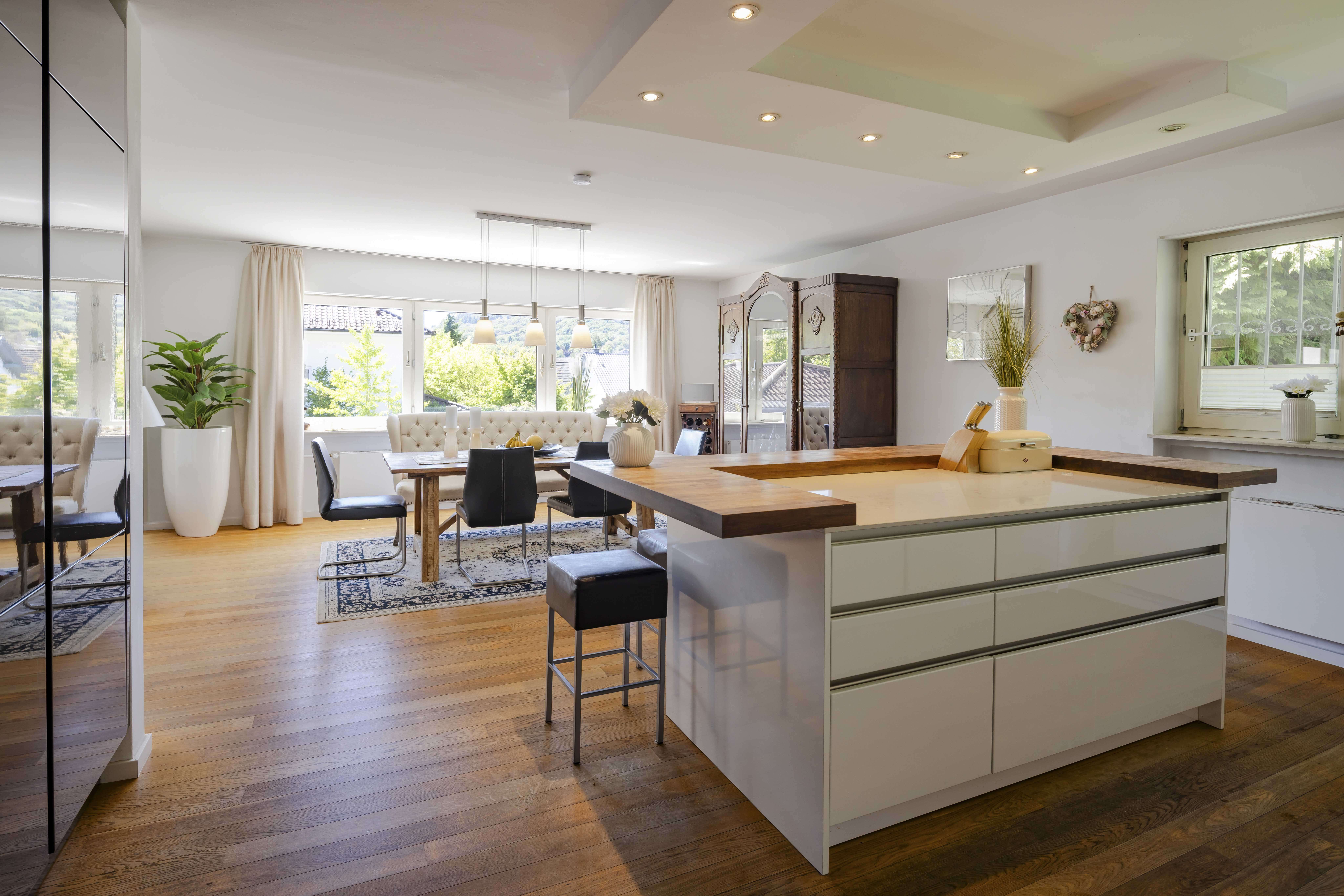 Thumbnail-Haus zum Kaufen in Kelkheim 1.270.000,00 € 413 m²
