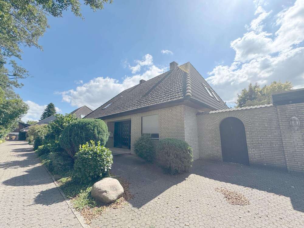 Thumbnail-Haus zum Kaufen in Huchting 429.000,00 € 240 m²