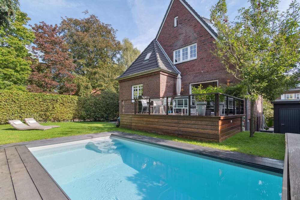 Thumbnail-Haus zum Kaufen in Hamburg 2.290.000,00 € 253 m²