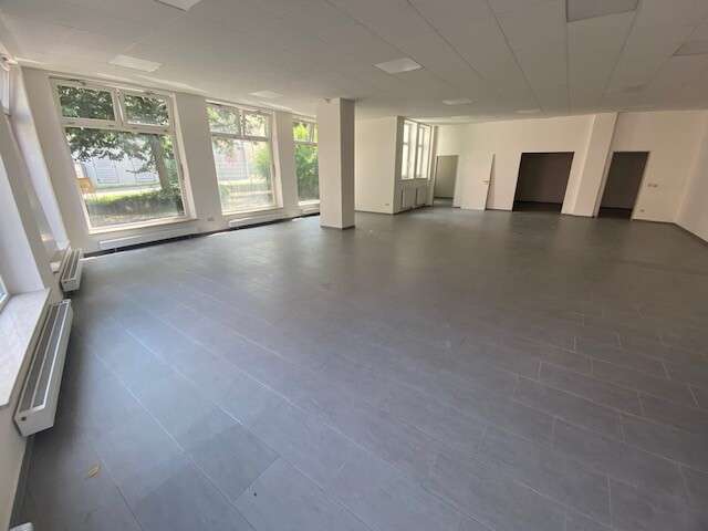 Thumbnail-Einzelhandel in Kempten (Allgäu) 2.380,00 € 106 m²