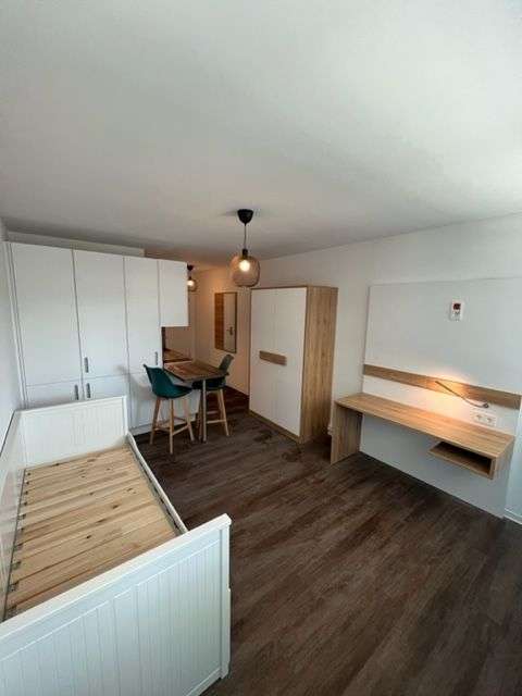 Thumbnail-Wohnung zum Mieten in Rostock Südstadt 497,00 € 26 m²
