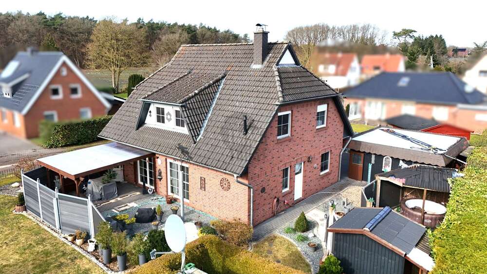 Thumbnail-Haus zum Kaufen in Hemmoor Warstade 359.000,00 € 138 m²