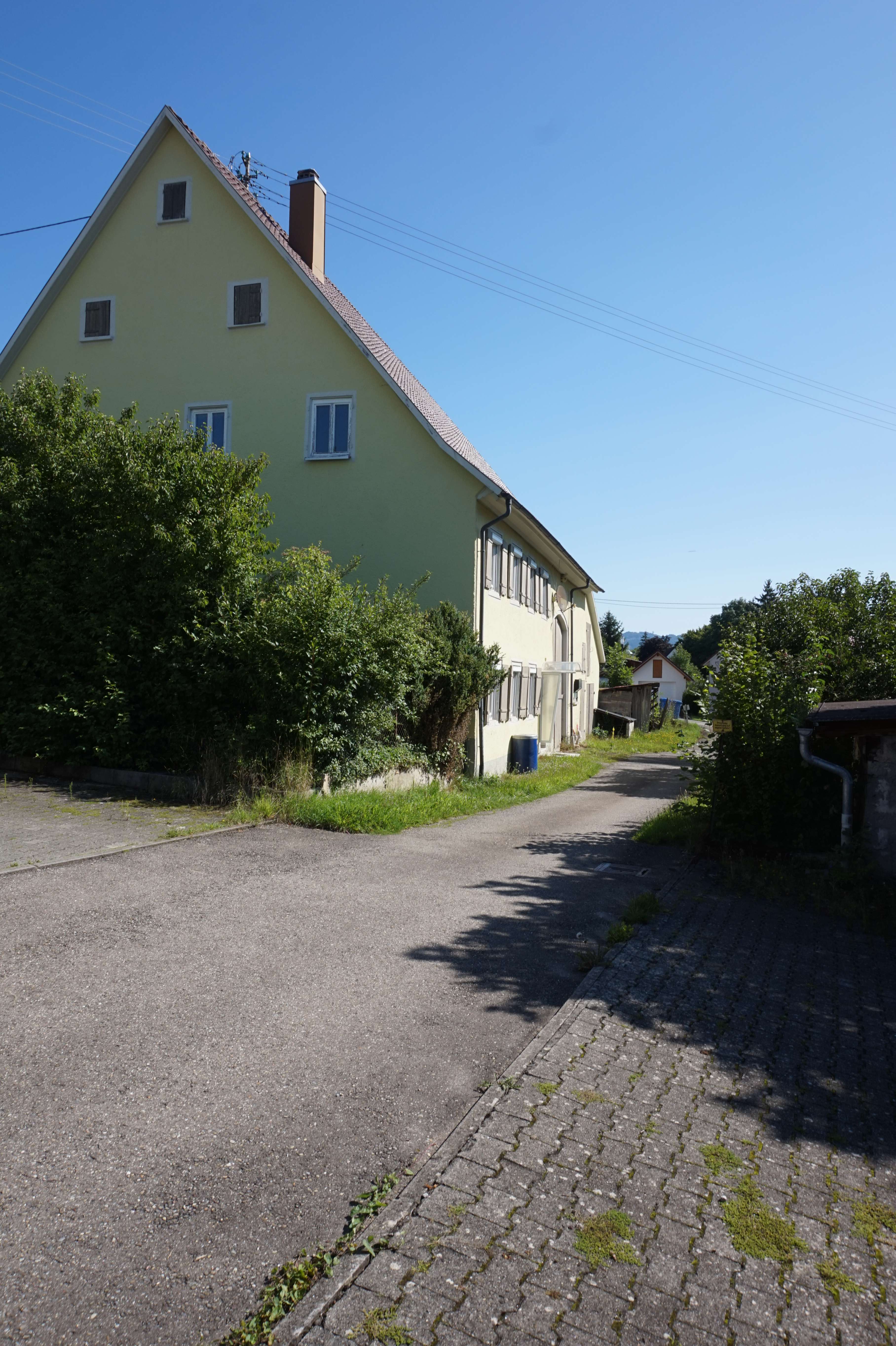 Thumbnail-Haus zum Kaufen in Aldingen 175.000,00 € 100 m²
