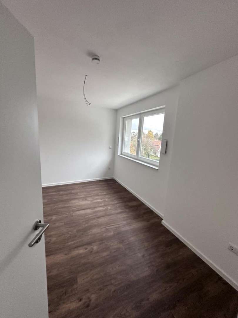 Thumbnail-Wohnung zum Mieten in Rottenburg 1.150,00 € 99 m²
