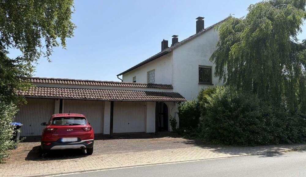 Thumbnail-Haus zum Kaufen in Vöhl 189.000,00 € 198 m²
