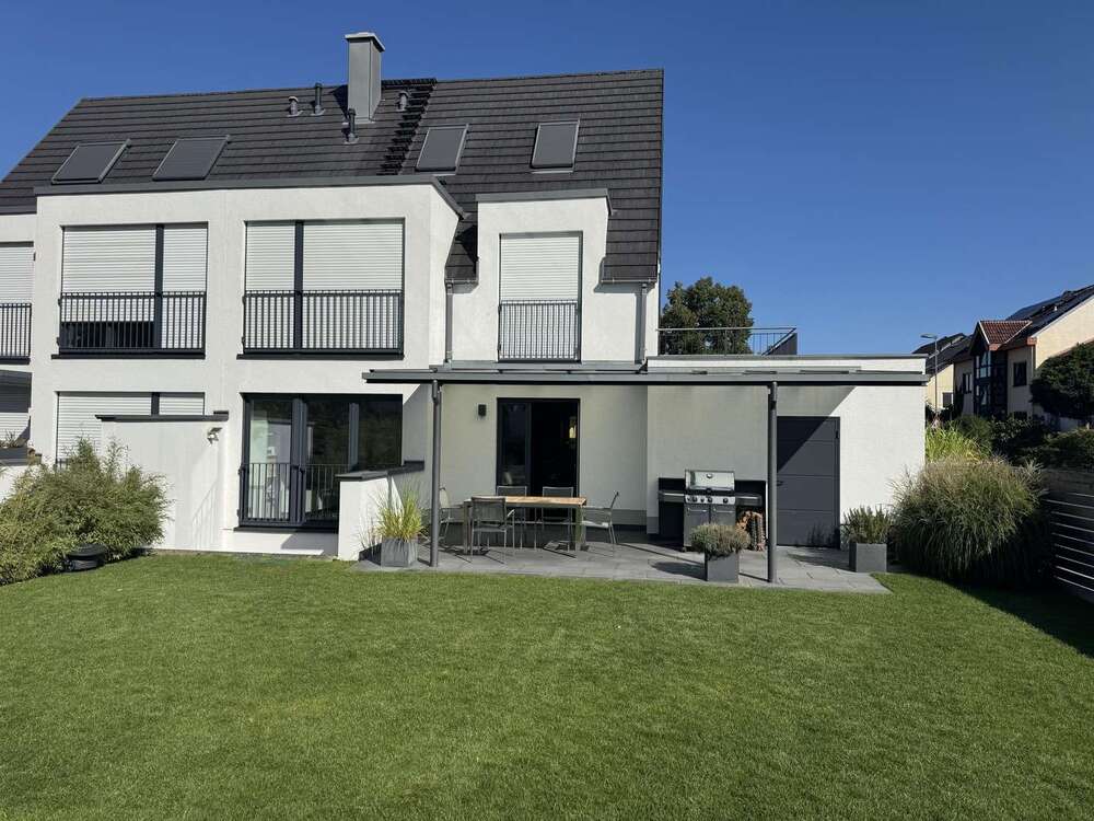 Thumbnail-Haus zum Kaufen in Neu-Isenburg 1.230.000,00 € 190 m²