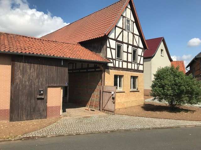 Thumbnail-Haus zum Kaufen in Niederorschel 75.000,00 € 420 m²