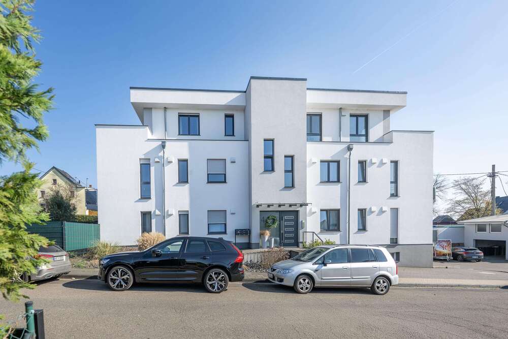 Thumbnail-Haus zum Kaufen in Neuwied 2.490.000,00 € 722 m²