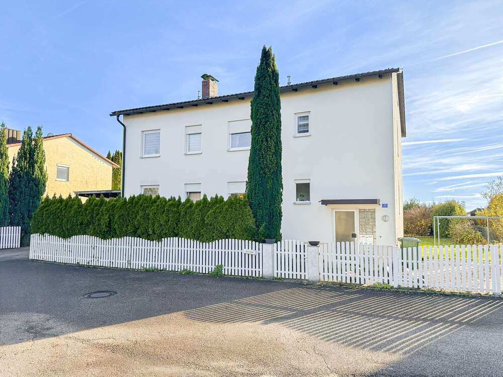 Thumbnail-Haus zum Kaufen in Wiesent 495.000,00 € 214 m²