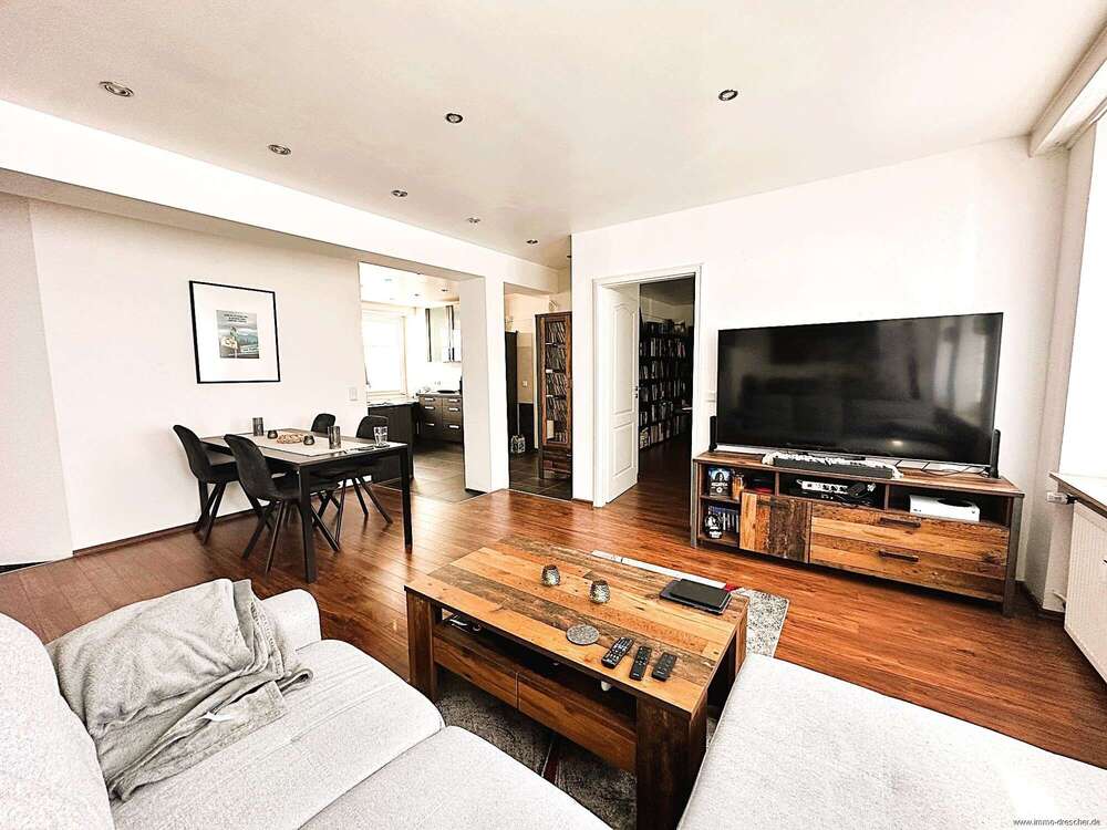 Thumbnail-Wohnung zum Kaufen in Saarbrücken 215.000,00 € 83 m²