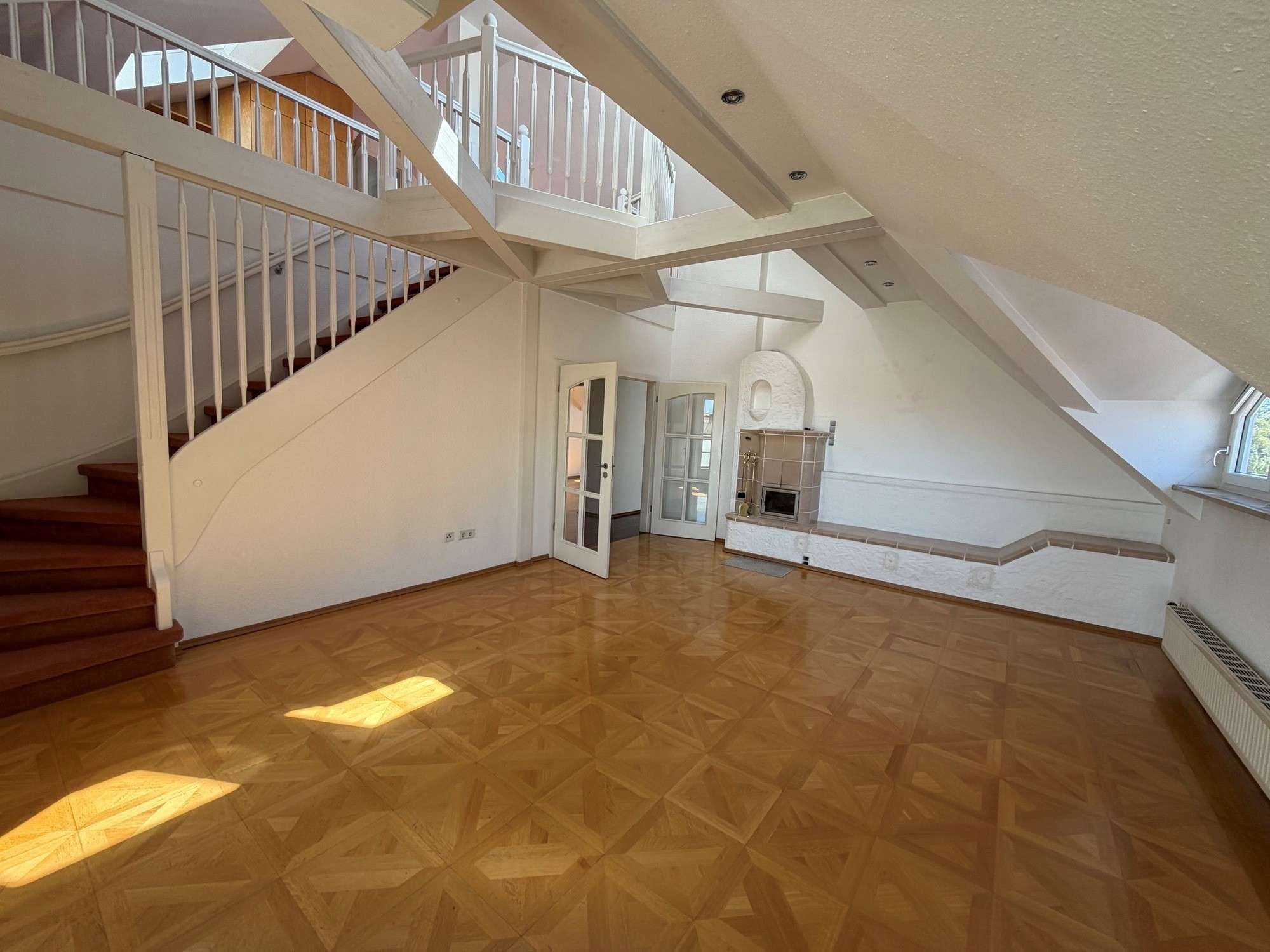 Thumbnail-Wohnung zum Mieten in Augsburg 2.300,00 € 169 m²