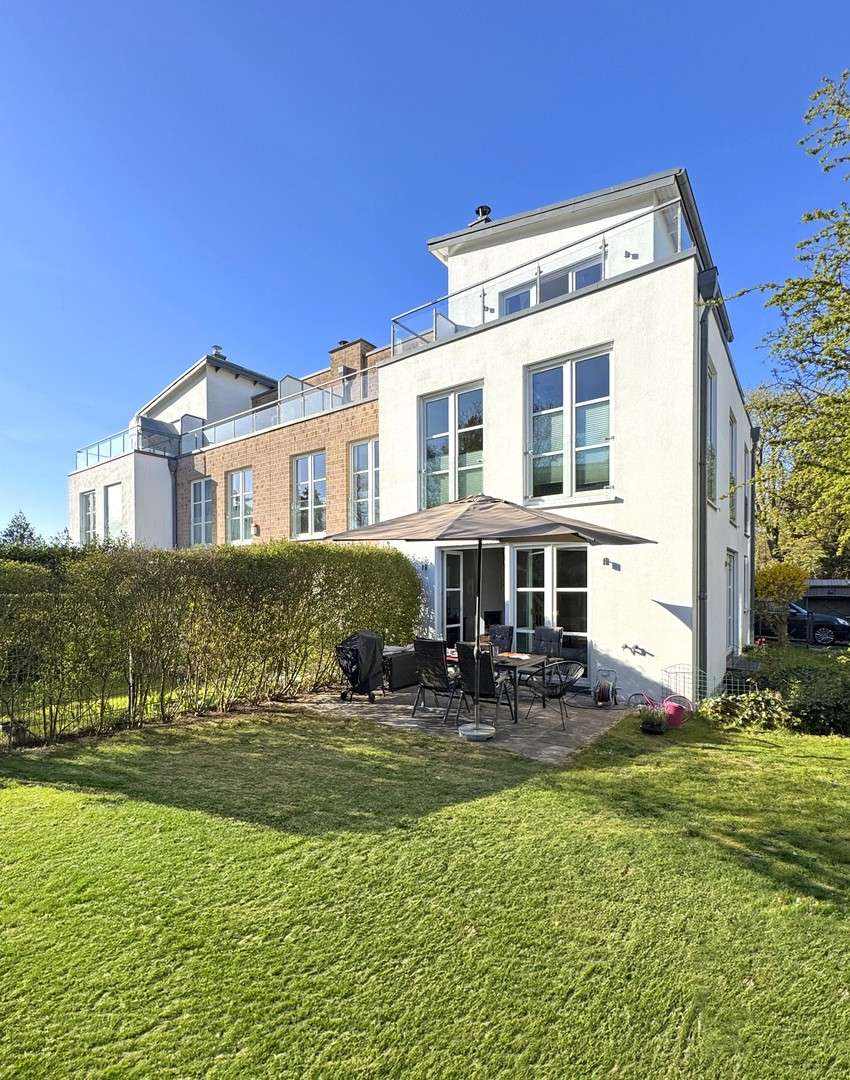 Thumbnail-Haus zum Kaufen in Hamburg 1.390.000,00 € 136 m²