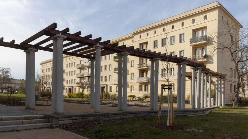 Thumbnail-Wohnung zum Mieten in Eisenhüttenstadt 348,00 € 53.45 m²