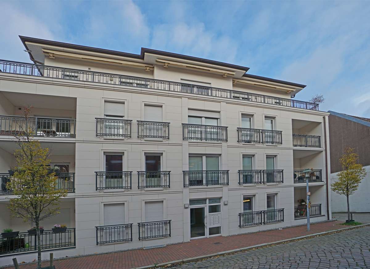 Thumbnail-Wohnung zum Mieten in Elmshorn 1.512,00 € 126 m²