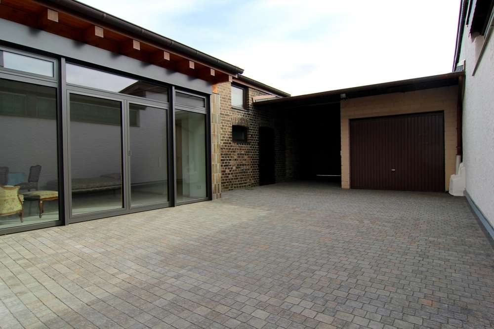 Thumbnail-Haus zum Mieten in Köln Rondorf 2.240,00 € 145 m²