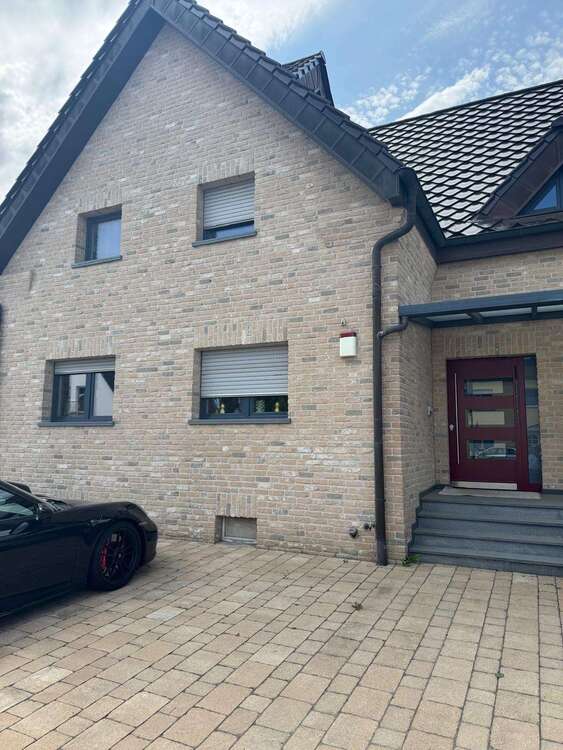 Thumbnail-Haus zum Kaufen in Elsdorf 644.800,00 € 208 m²