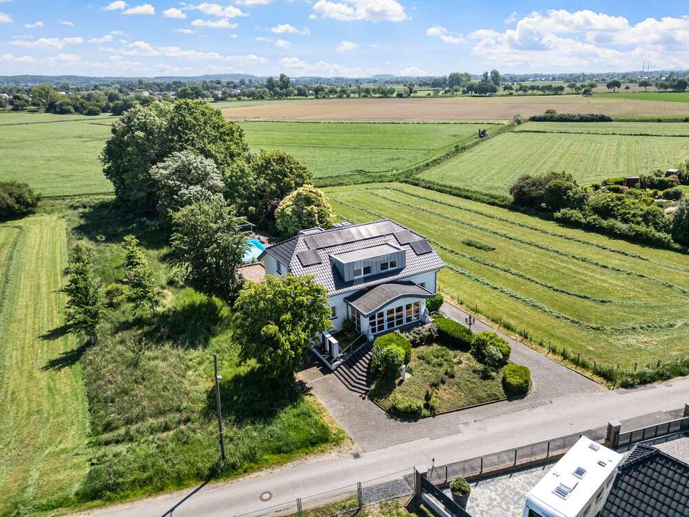 Thumbnail-Haus zum Kaufen in Heinsberg Kempen 849.000,00 € 253 m²