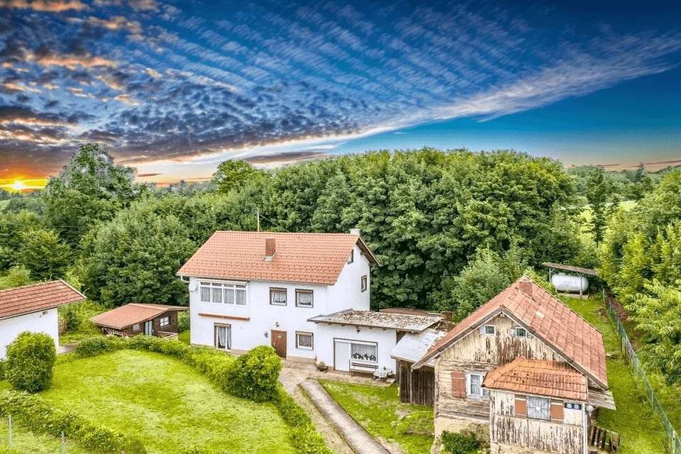 Thumbnail-Haus zum Kaufen in Passau Grubweg 329.000,00 € 160.8 m²