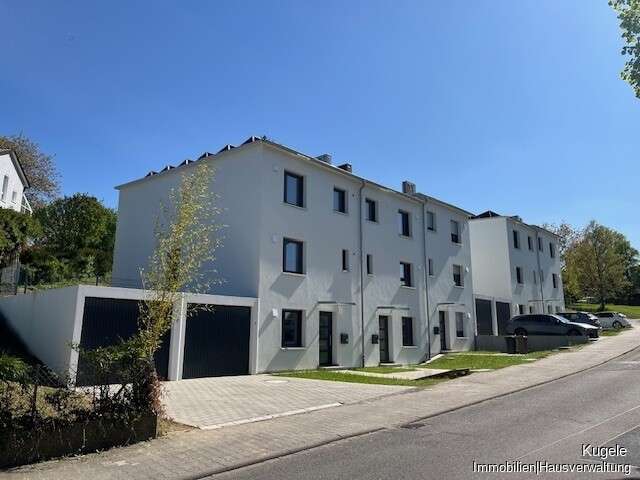 Thumbnail-Haus zum Mieten in Pforzheim 1.750,00 € 130.27 m²