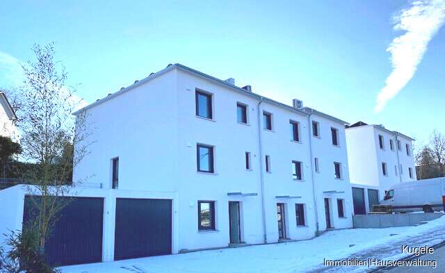 Thumbnail-Haus zum Mieten in Pforzheim 1.750,00 € 130.27 m²