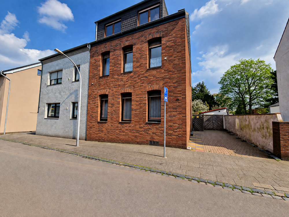 Thumbnail-Haus zum Kaufen in Duisburg 389.000,00 € 160 m²
