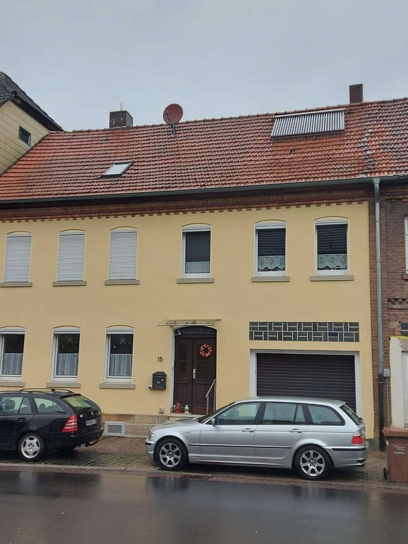 Thumbnail-Haus zum Kaufen in Immenhausen 229.000,00 € 178 m²