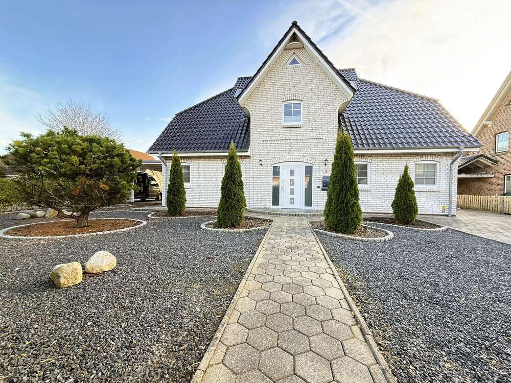 Thumbnail-Haus zum Kaufen in Husum 630.000,00 € 202 m²