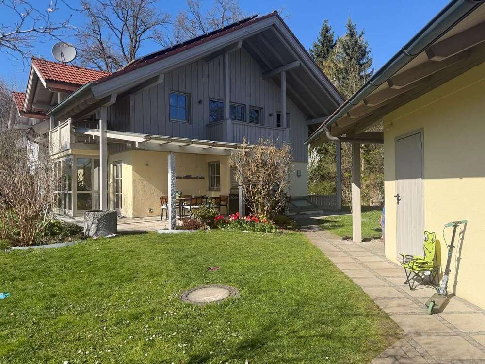 Thumbnail-Haus zum Mieten in Kolbermoor 2.800,00 € 145 m²