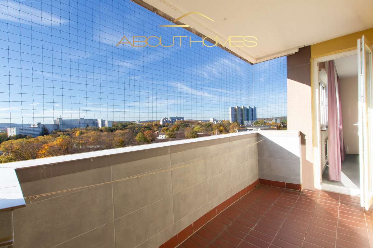 Thumbnail-Wohnung zum Kaufen in Stuttgart 225.000,00 € 72.3 m²