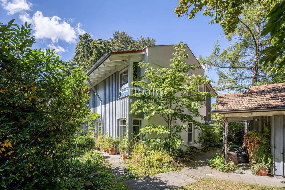 Thumbnail-Haus zum Kaufen in Oberhaching 3.280.000,00 € 323.34 m²