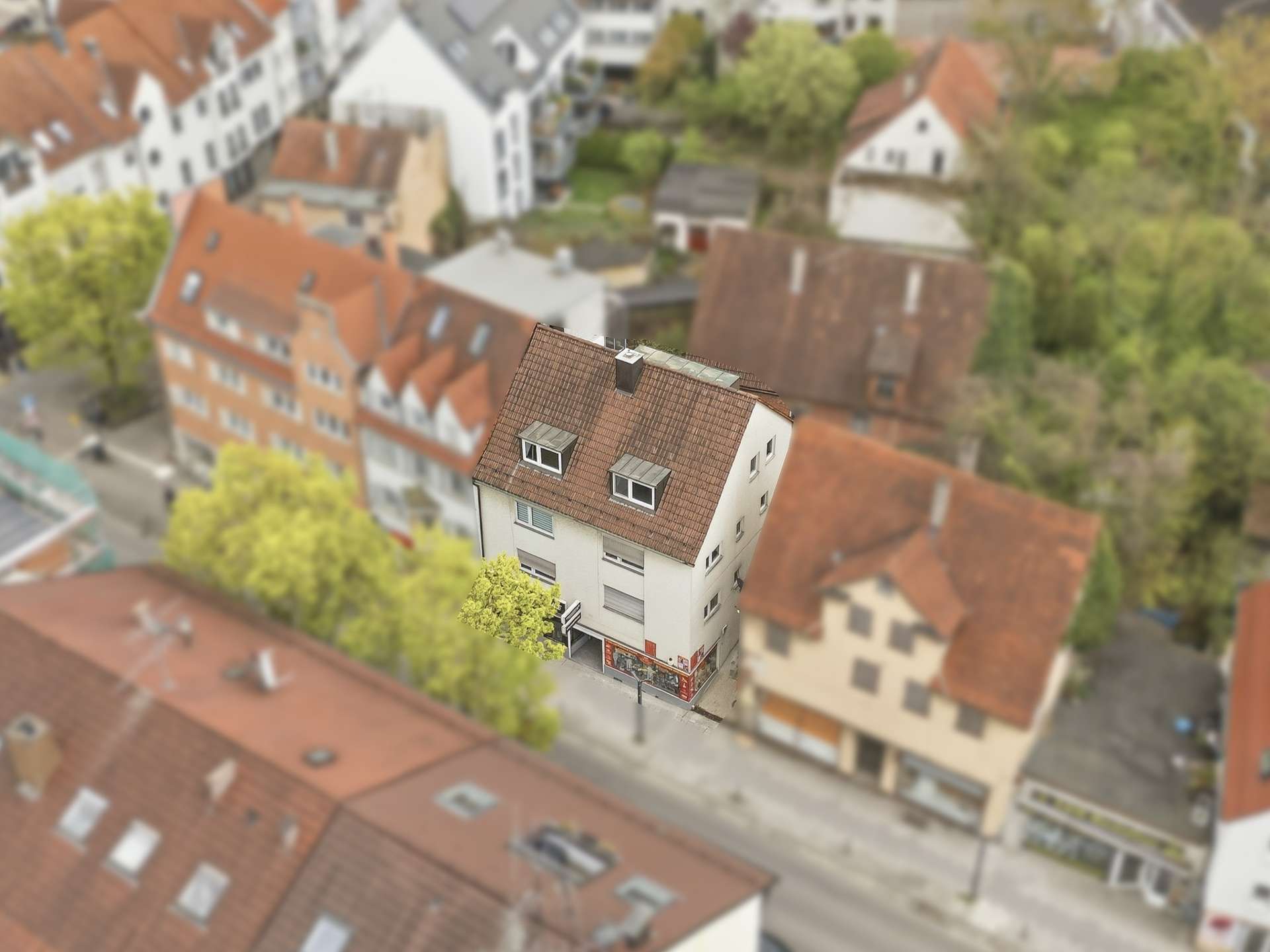 Thumbnail-Haus zum Kaufen in Stuttgart 1.049.000,00 € 344 m²