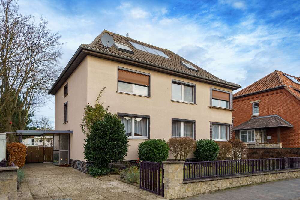 Thumbnail-Haus zum Kaufen in Sarstedt 465.000,00 € 267 m²