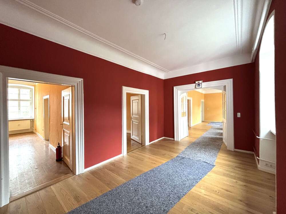 Thumbnail-Wohnung zum Mieten in Amorbach 1.470,00 € 173 m²