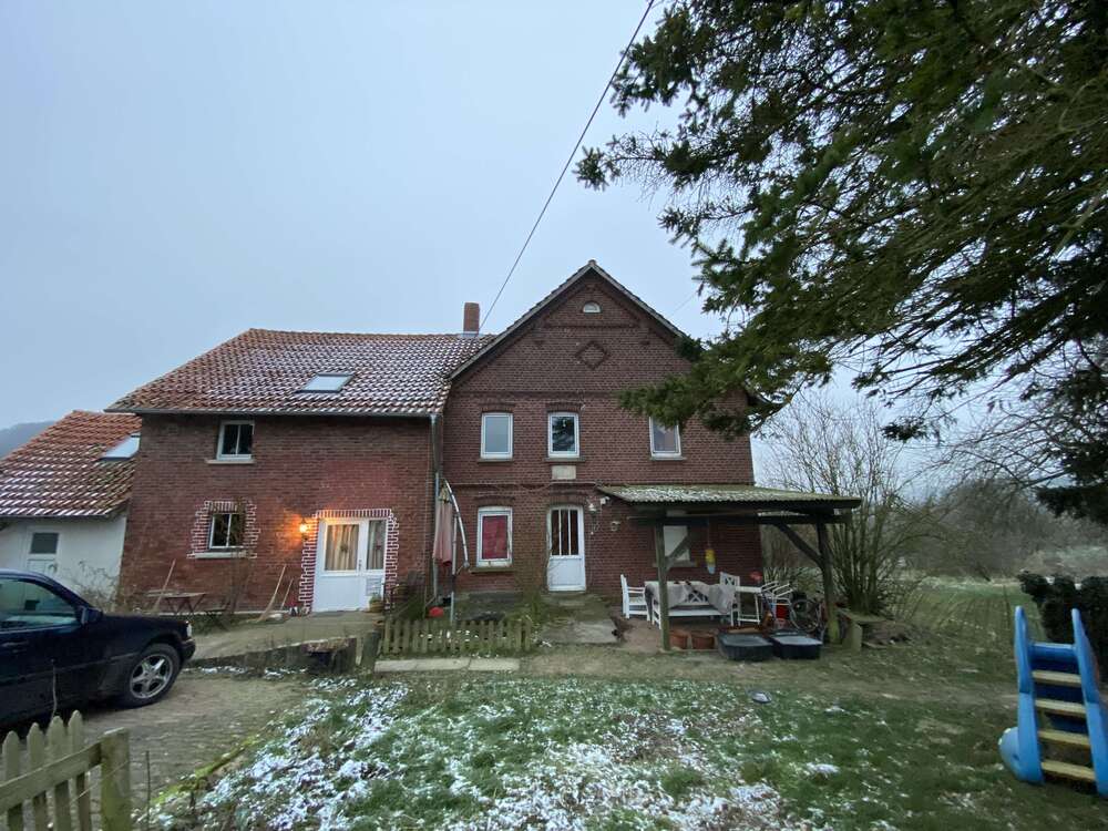 Thumbnail-Haus zum Kaufen in Bremke 220.000,00 € 220 m²