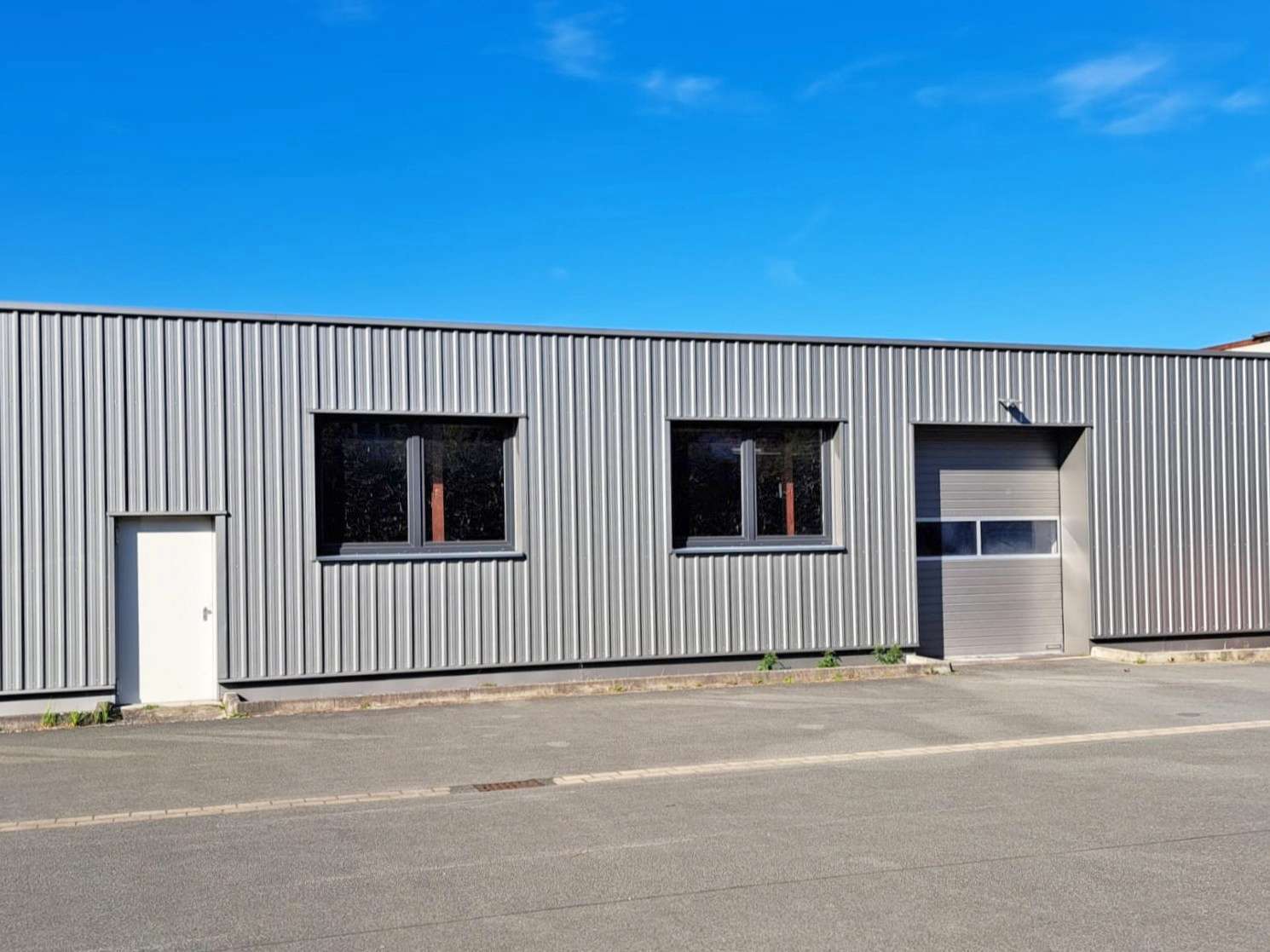 Thumbnail-Halle in Arnsberg 1.643,00 € 444 m²