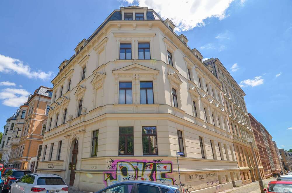 Thumbnail-Wohnung zum Kaufen in Halle 420.000,00 € 127.15 m²