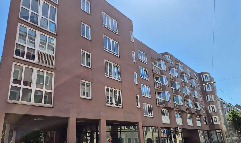 Thumbnail-Wohnung zum Kaufen in Karlsruhe 165.000,00 € 30.49 m²