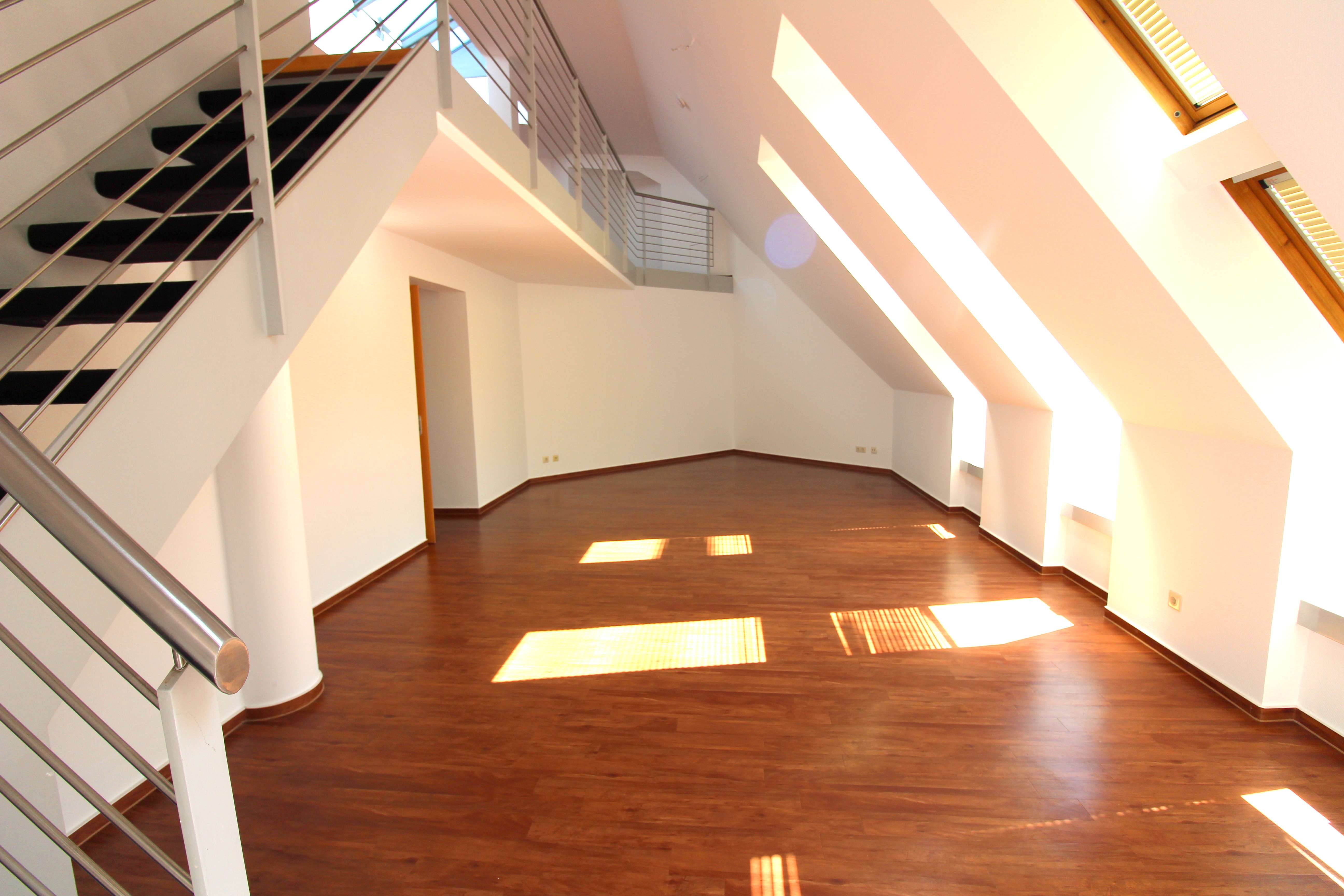 Thumbnail-Wohnung zum Mieten in Düsseldorf 1.646,76 € 137.23 m²