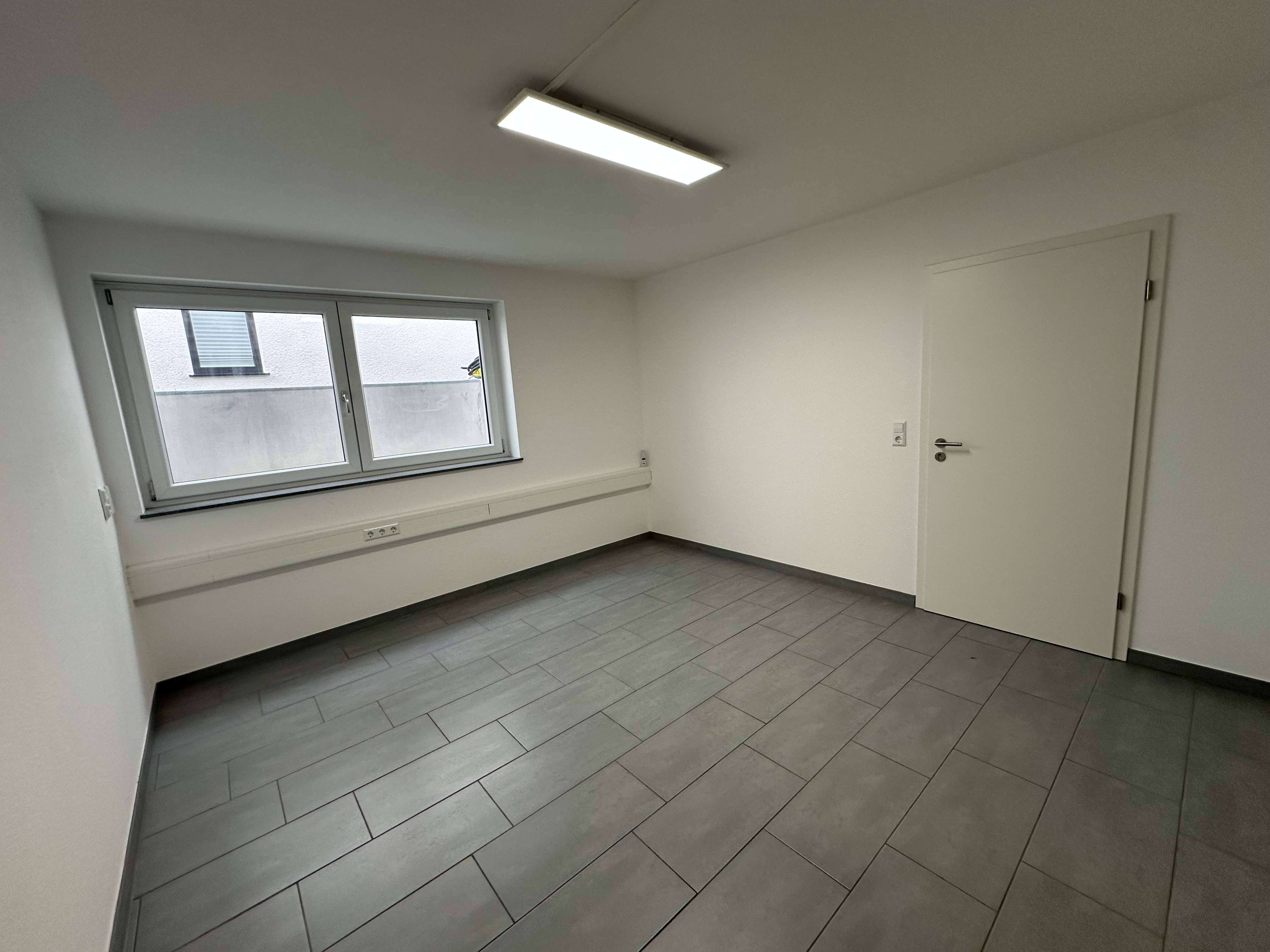 Thumbnail-Büro in Neckarwestheim 210,00 € 15 m²