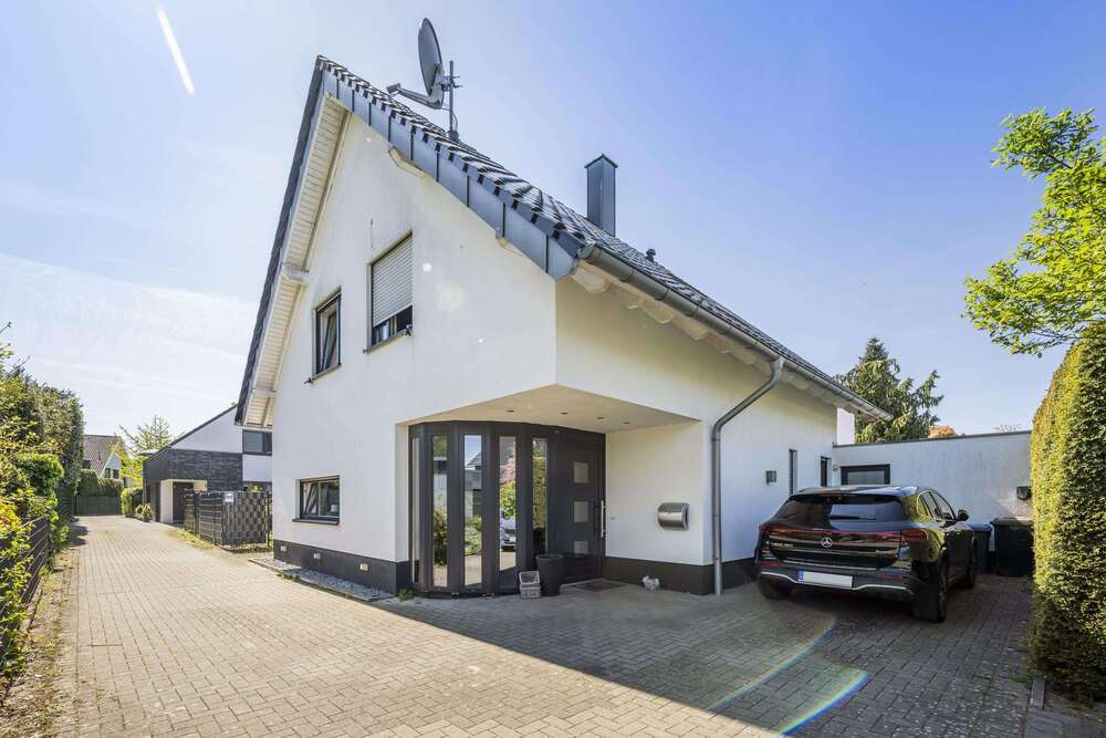 Thumbnail-Haus zum Kaufen in Kaarst 699.000,00 € 157.01 m²