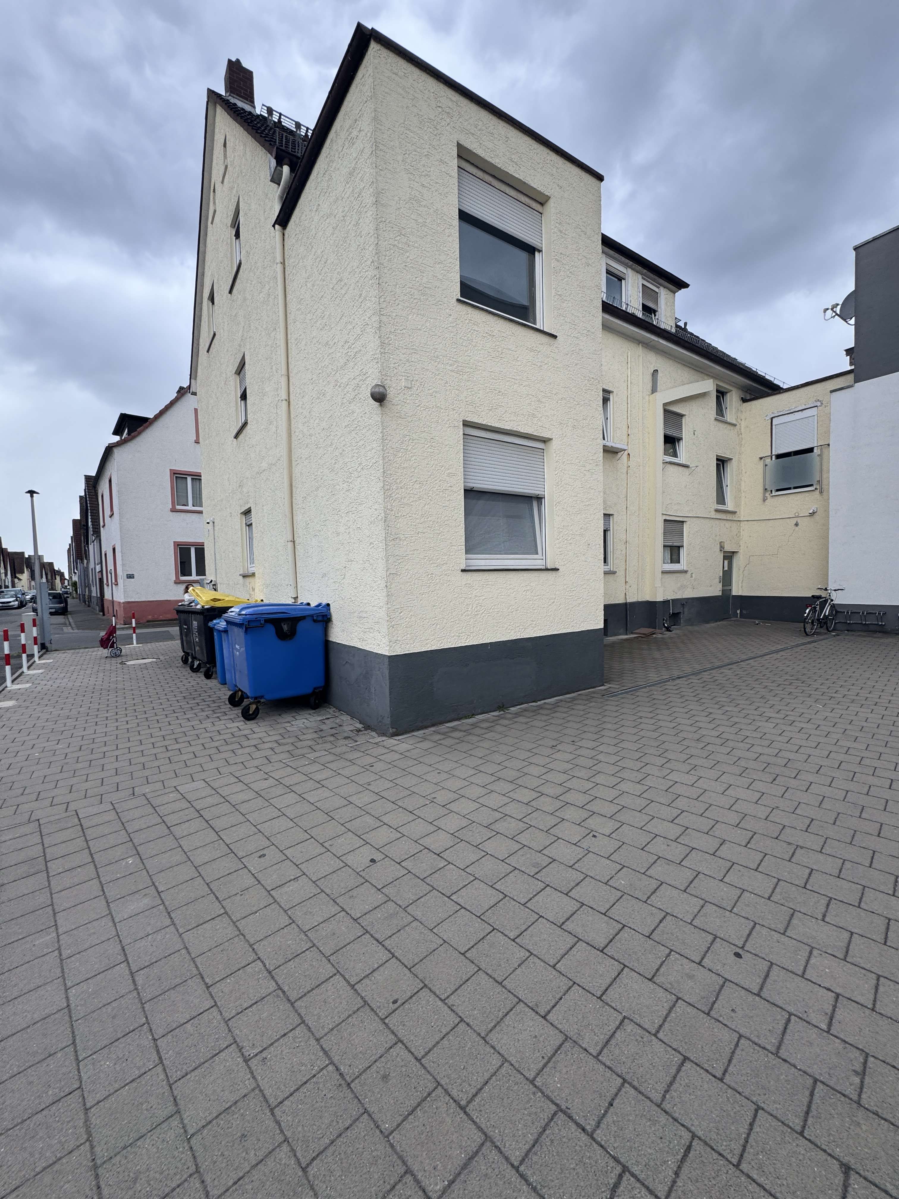 Thumbnail-Wohnung zum Mieten in Bischofsheim 900,00 € 67 m²