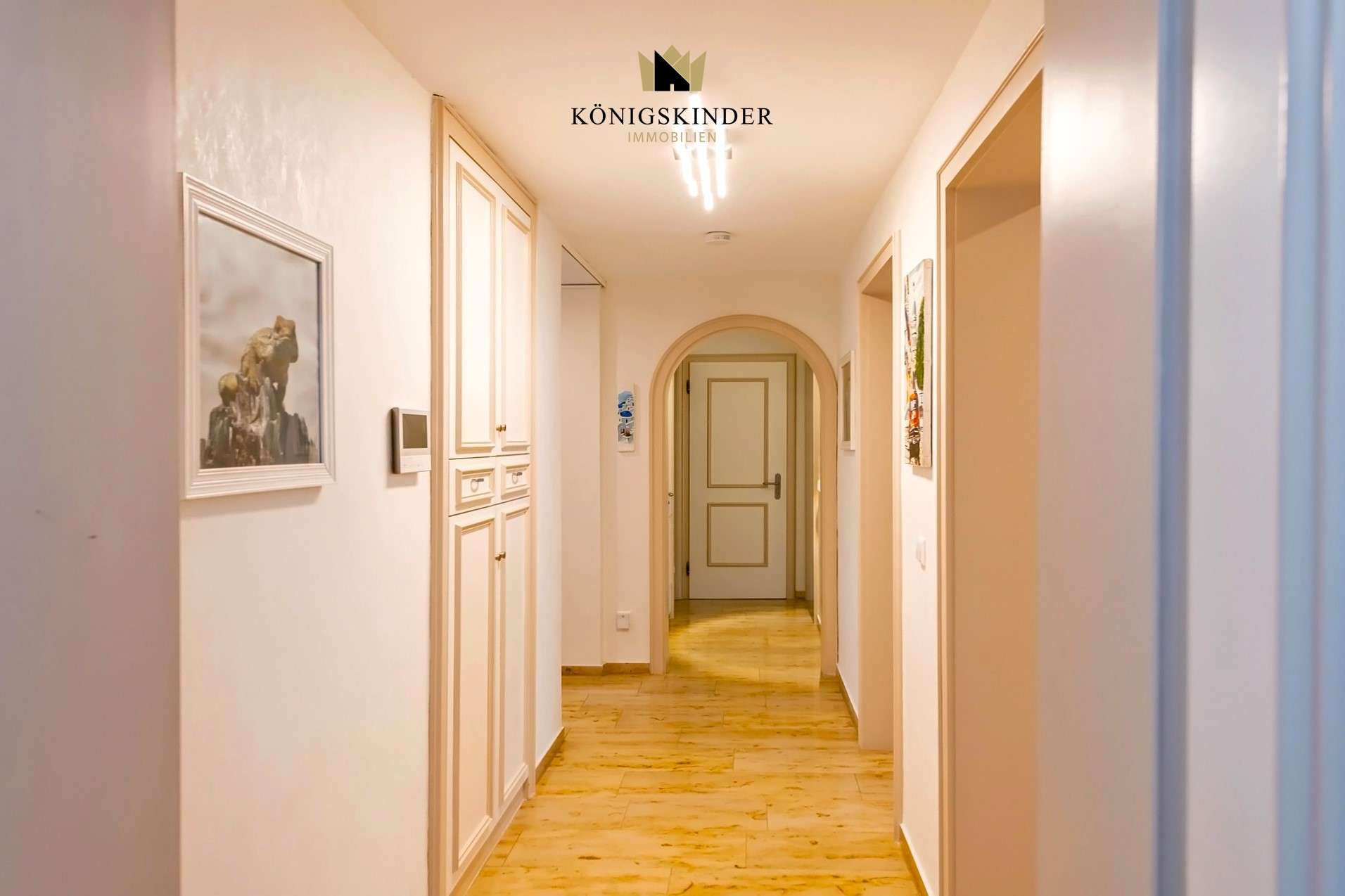 Thumbnail-Haus zum Kaufen in Freiberg am Neckar 990.000,00 € 156 m²