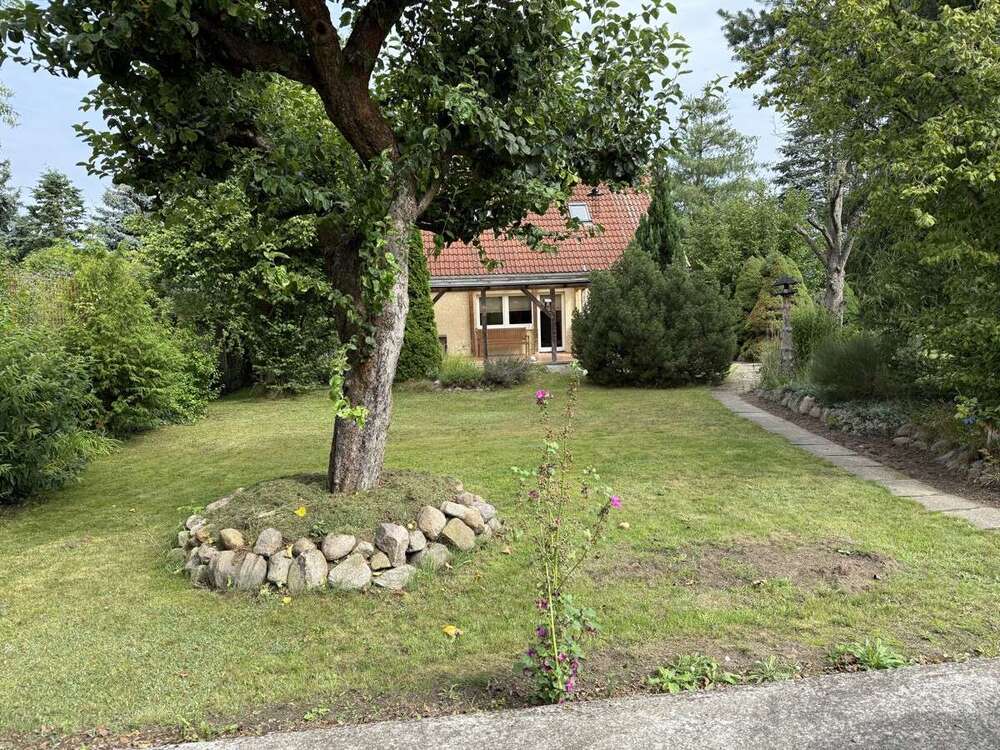 Thumbnail-Grundstück zu verkaufen in Schönefeld-Großziethen 419.000,00 € 747 m²