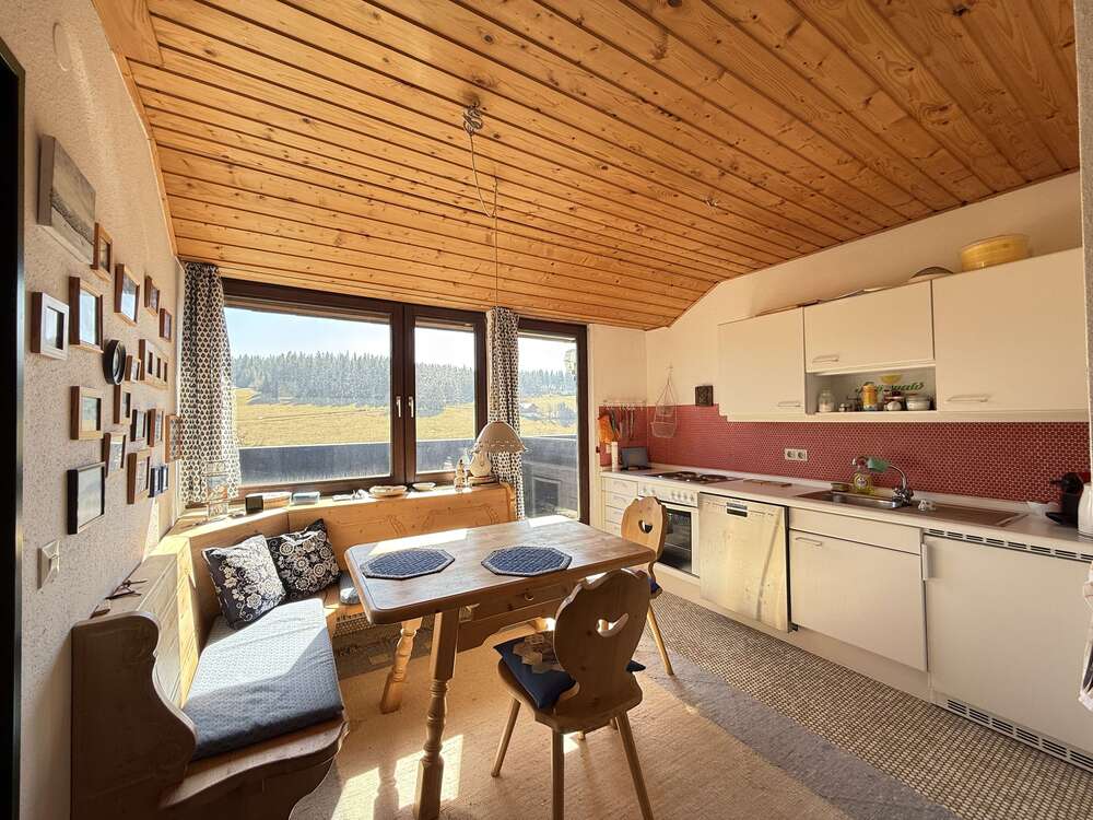 Thumbnail-Wohnung zum Kaufen in Schönwald im Schwarzwald 130.000,00 € 64 m²