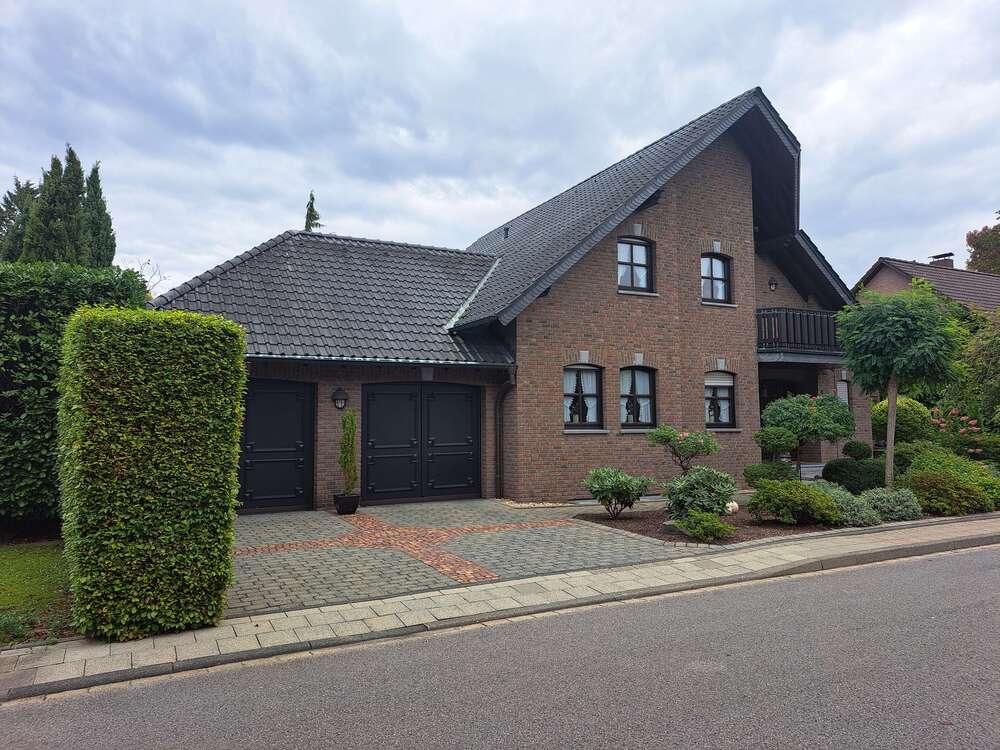 Thumbnail-Haus zum Kaufen in Wegberg-Dalheim 465.000,00 € 187 m²