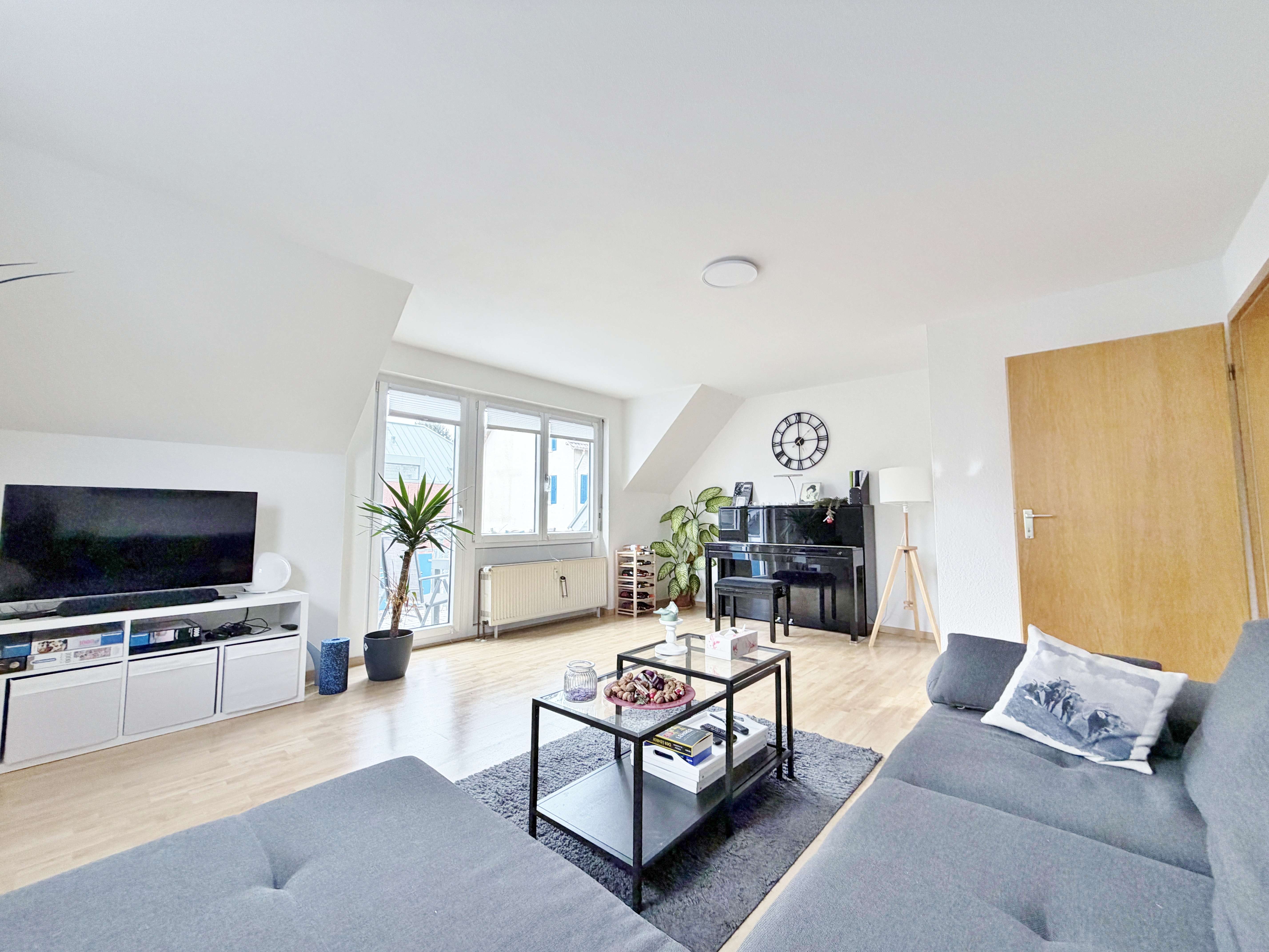 Thumbnail-Wohnung zum Kaufen in Stuttgart 370.000,00 € 75.23 m²
