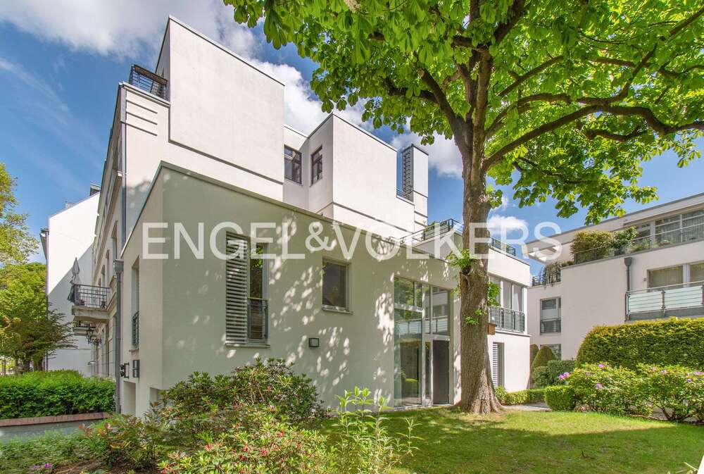Thumbnail-Wohnung zum Kaufen in Hamburg 1.750.000,00 € 133 m²