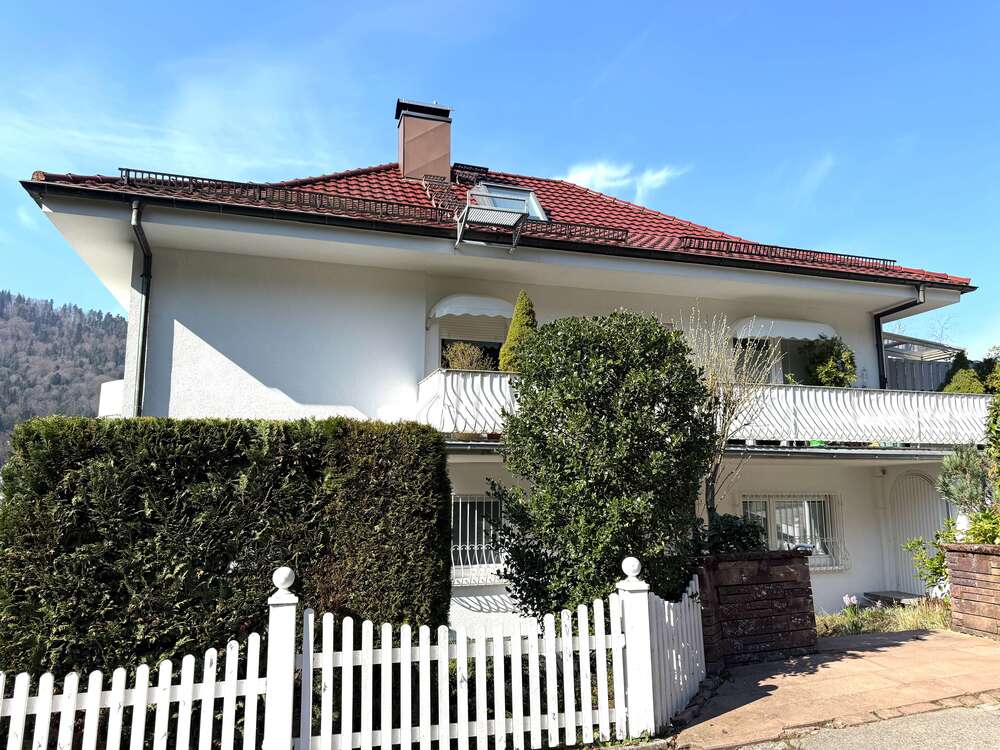 Thumbnail-Wohnung zum Mieten in Bad Herrenalb 1.200,00 € 126.12 m²