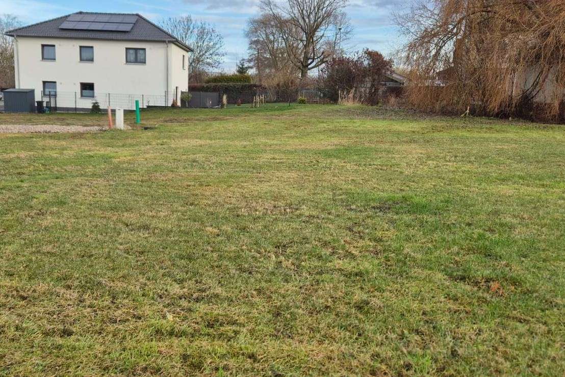 Thumbnail-Grundstück zu verkaufen in Groitzsch 121.448,00 € 646 m²