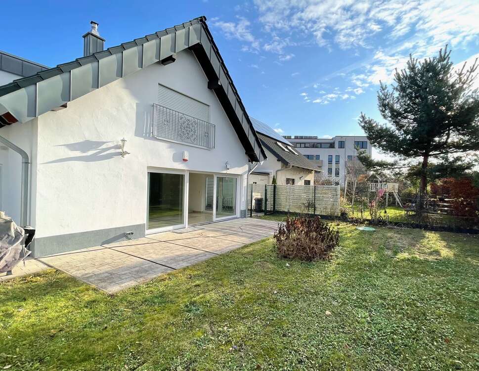 Thumbnail-Haus zum Mieten in Köln 2.840,00 € 160 m²